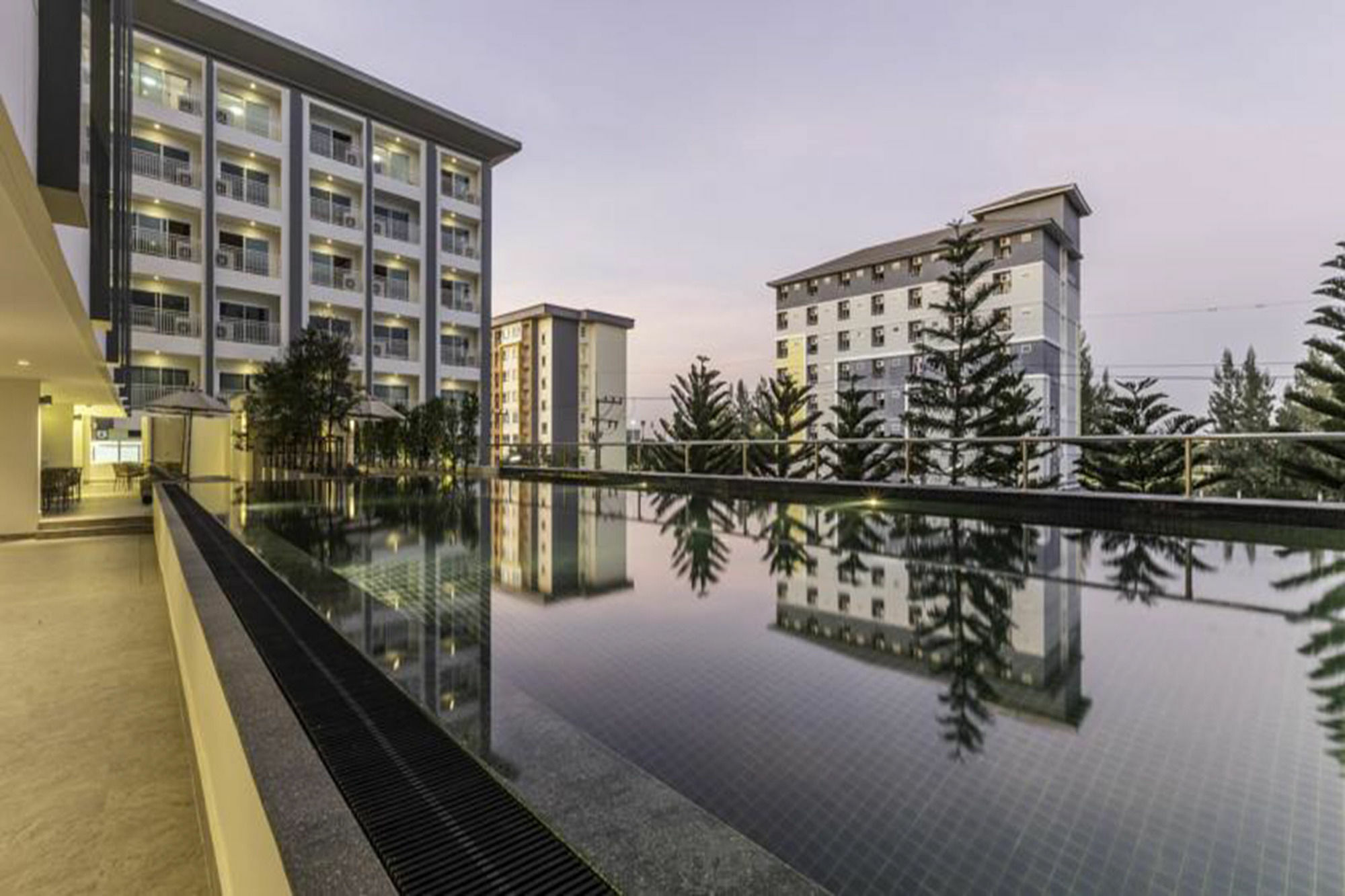 Kantary Hotel And Serviced Apartment, Amata, Bangpakong Ban Tamru Eksteriør billede